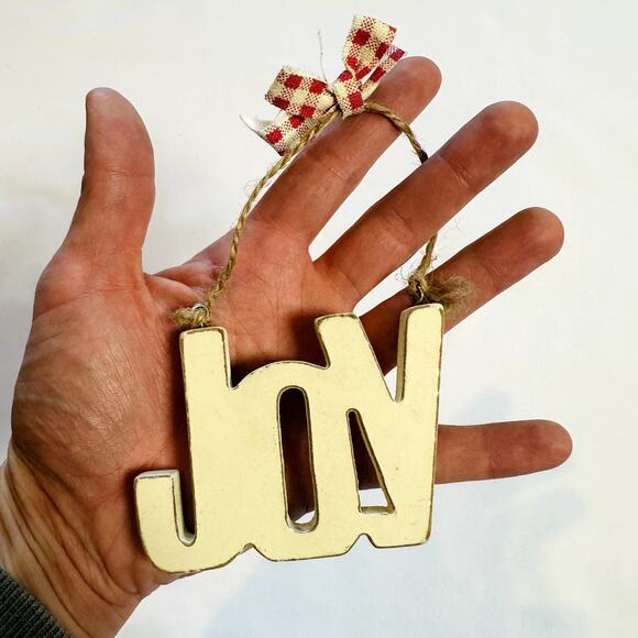 Primitive Farmhouse Christmas Wooden "JOY" Tree Ornament - Picture 3 of 5